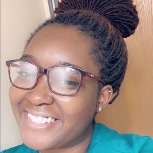 Meet your Posher, Jasmine